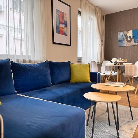 Top Centre Plovdiv Apt. With Parking For 4 Guests Ngoại thất bức ảnh