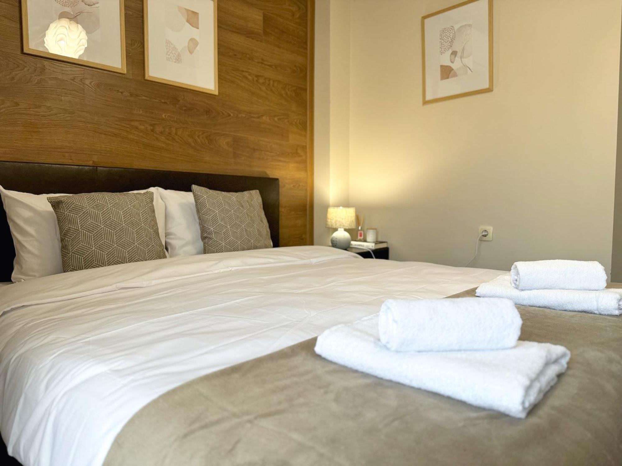 Top Centre Plovdiv Apt. With Parking For 4 Guests Ngoại thất bức ảnh