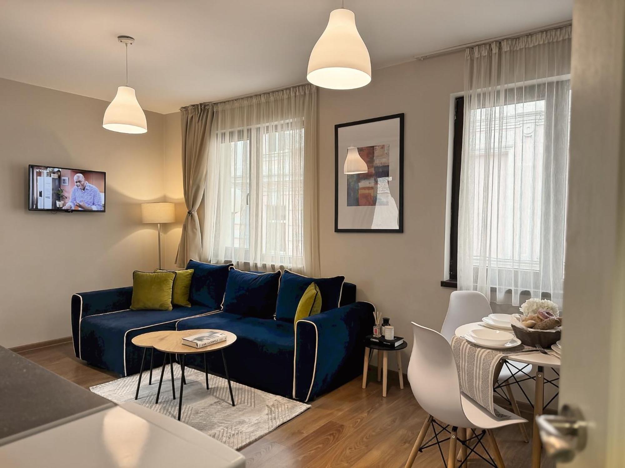 Top Centre Plovdiv Apt. With Parking For 4 Guests Ngoại thất bức ảnh