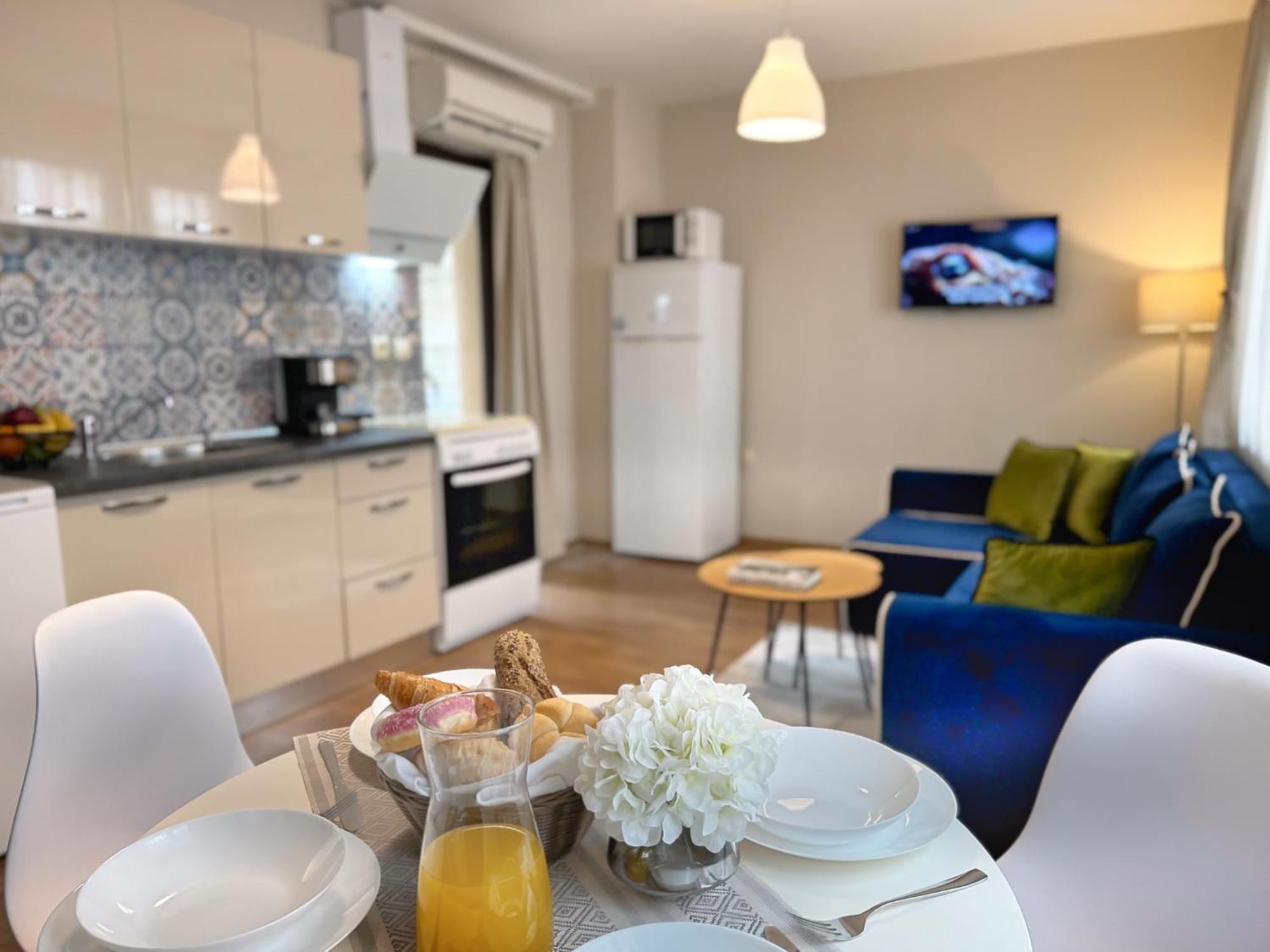 Top Centre Plovdiv Apt. With Parking For 4 Guests Ngoại thất bức ảnh