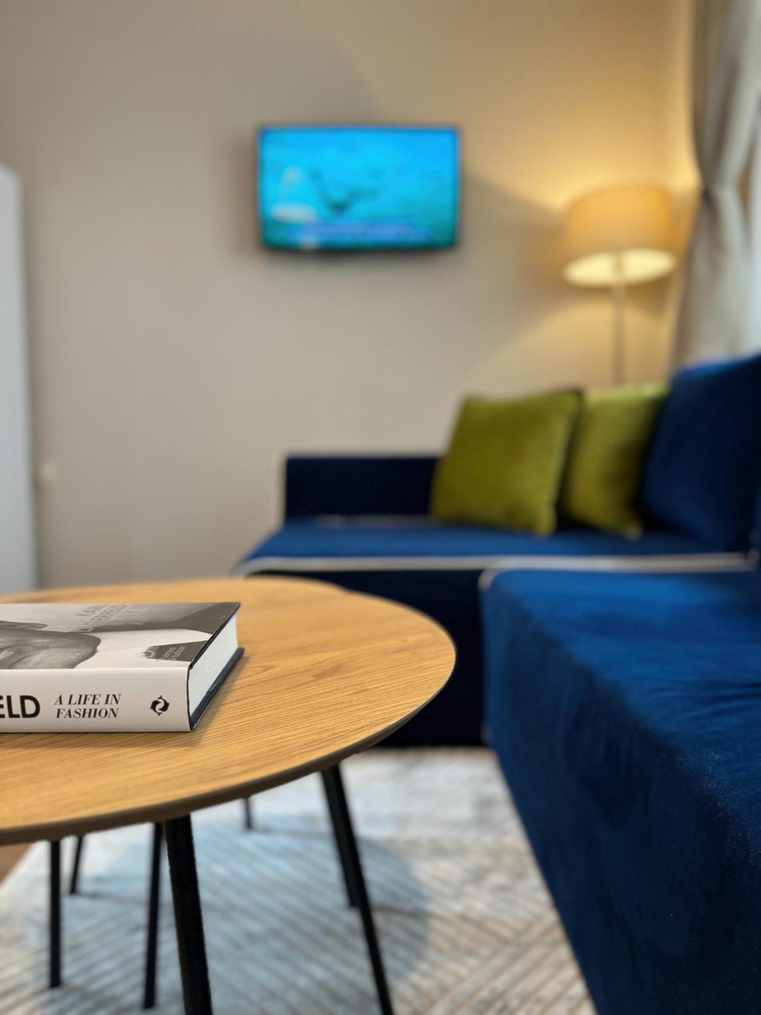 Top Centre Plovdiv Apt. With Parking For 4 Guests Ngoại thất bức ảnh