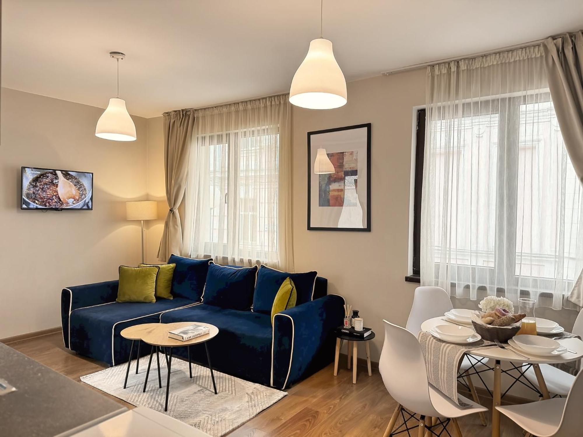 Top Centre Plovdiv Apt. With Parking For 4 Guests Ngoại thất bức ảnh