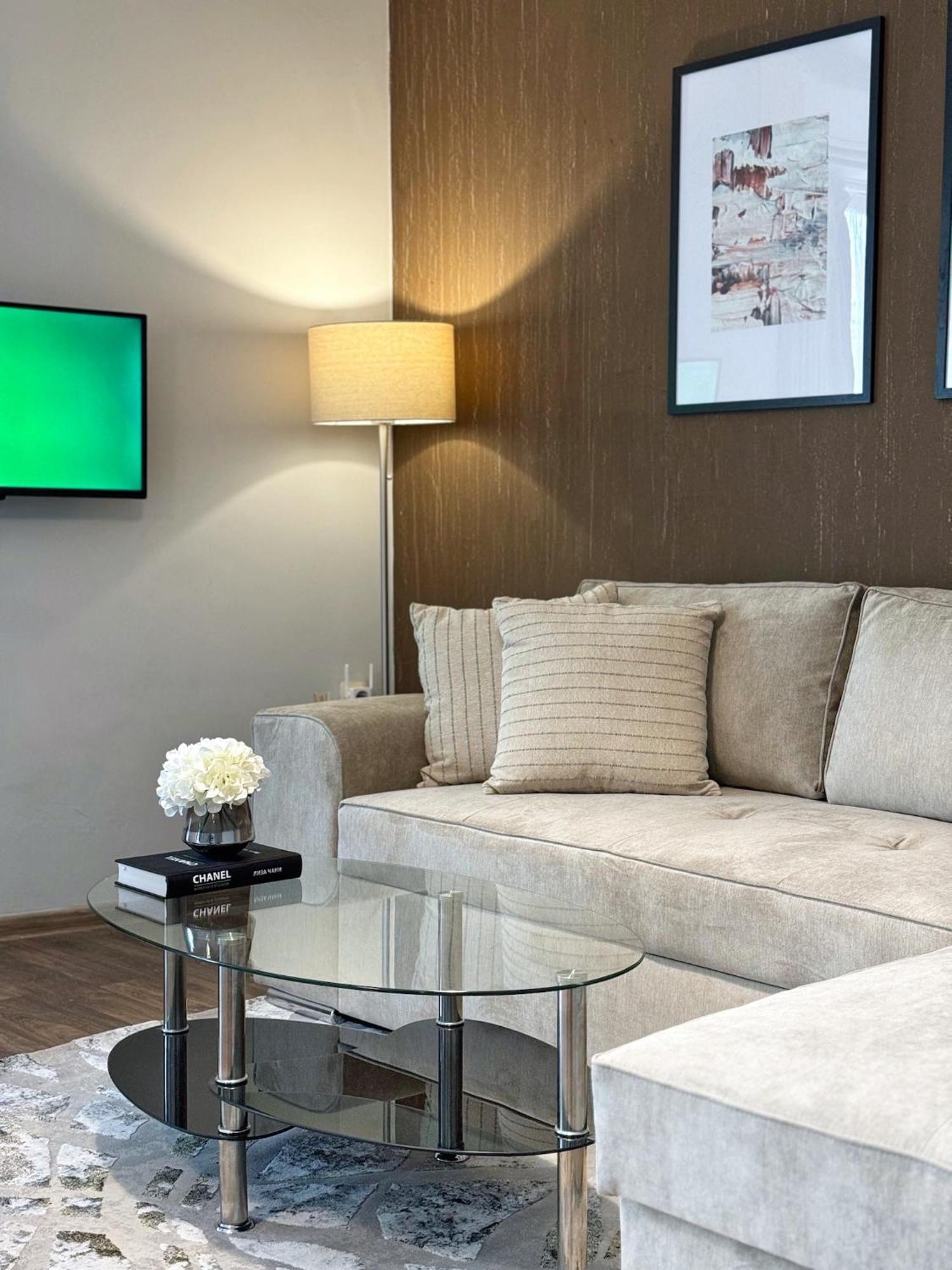 Top Centre Plovdiv Apt. With Parking For 4 Guests Ngoại thất bức ảnh